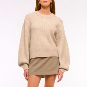 LAST DAY 2/9 | NWOT Barrel Sleeve Sweater